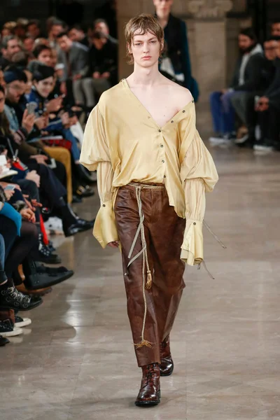 Look 23